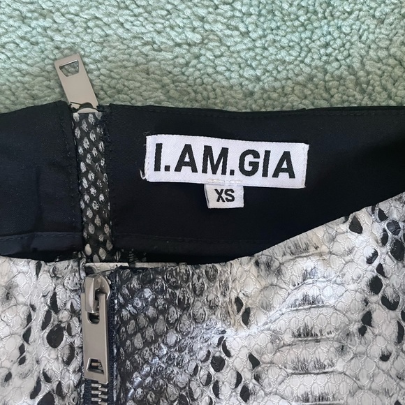 I AM GIA Hendrix Pant - Picture 5 of 6